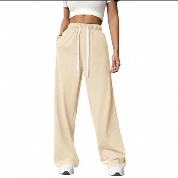 Womens Sweatpants with pockets - Picture 3 of 3